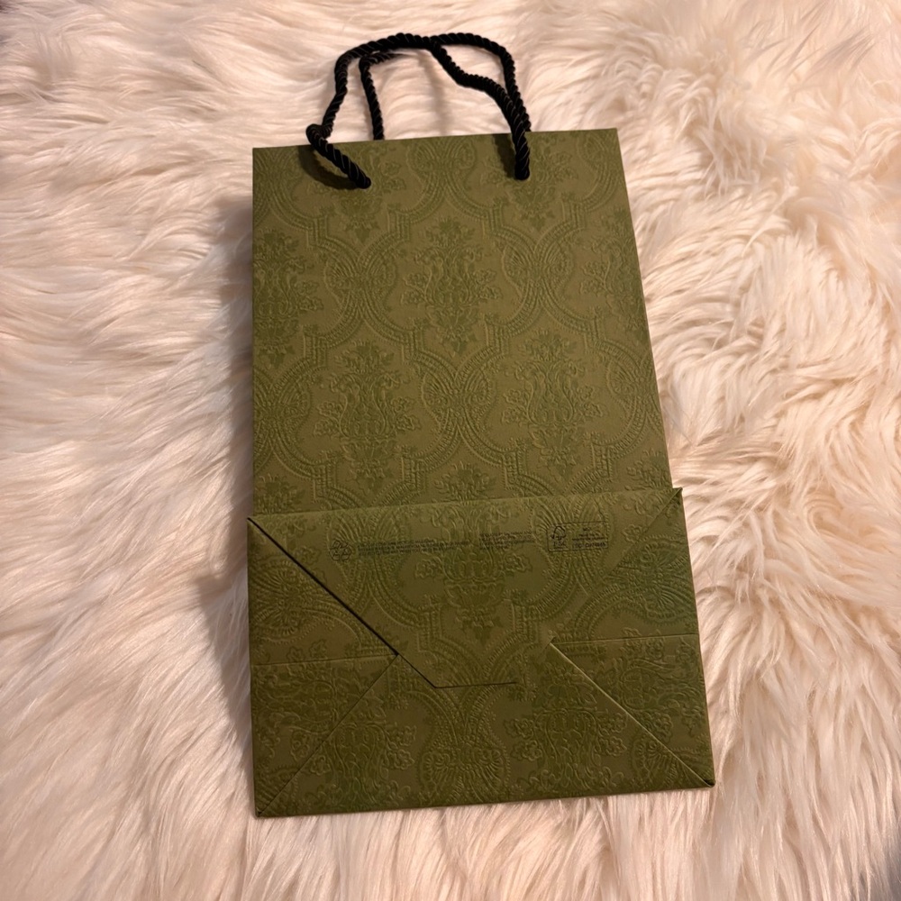Gucci Green Gift Bag Like New - Picture 4 of 8